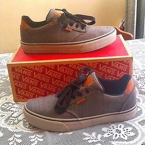 Vans, Gray "Atwood Deluxe" shoes, Size 9 Men